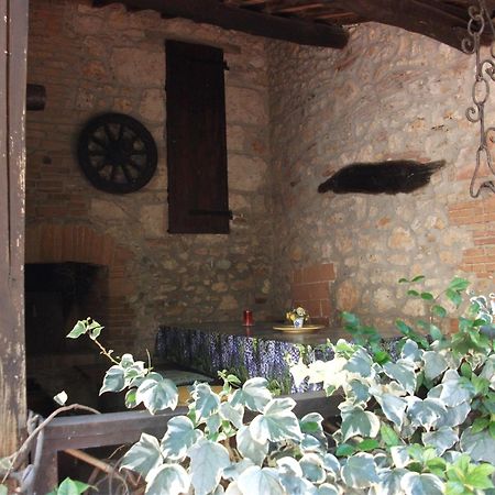 Hotel Il Pietreto Колле-ди-Валь-д'Эльса Экстерьер фото
