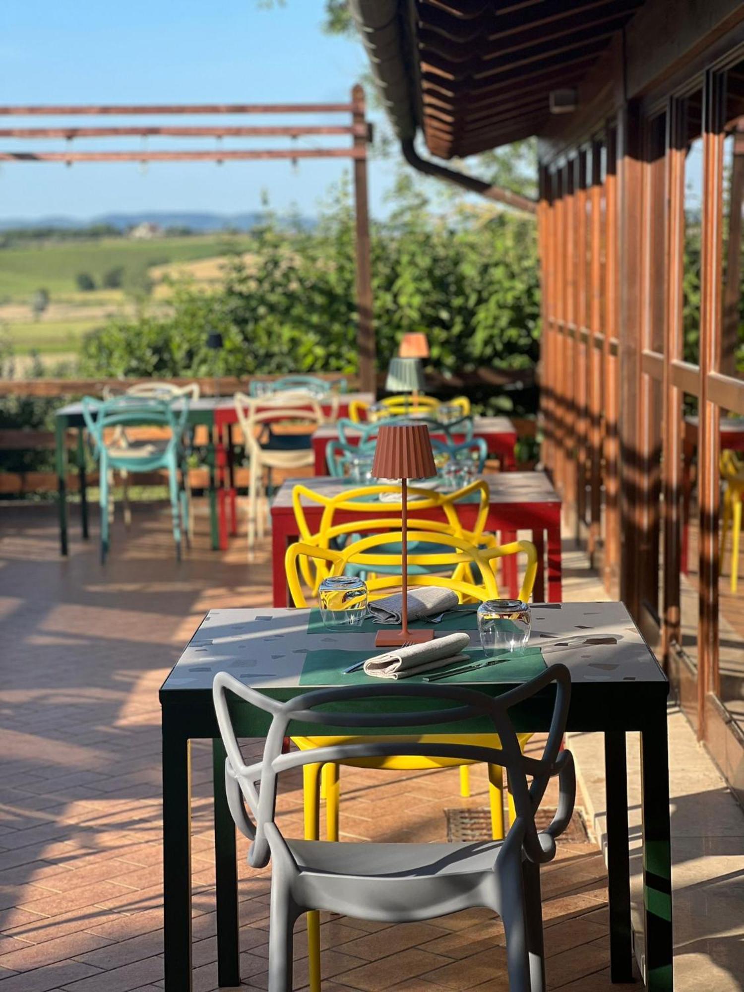 Hotel Il Pietreto Колле-ди-Валь-д'Эльса Экстерьер фото