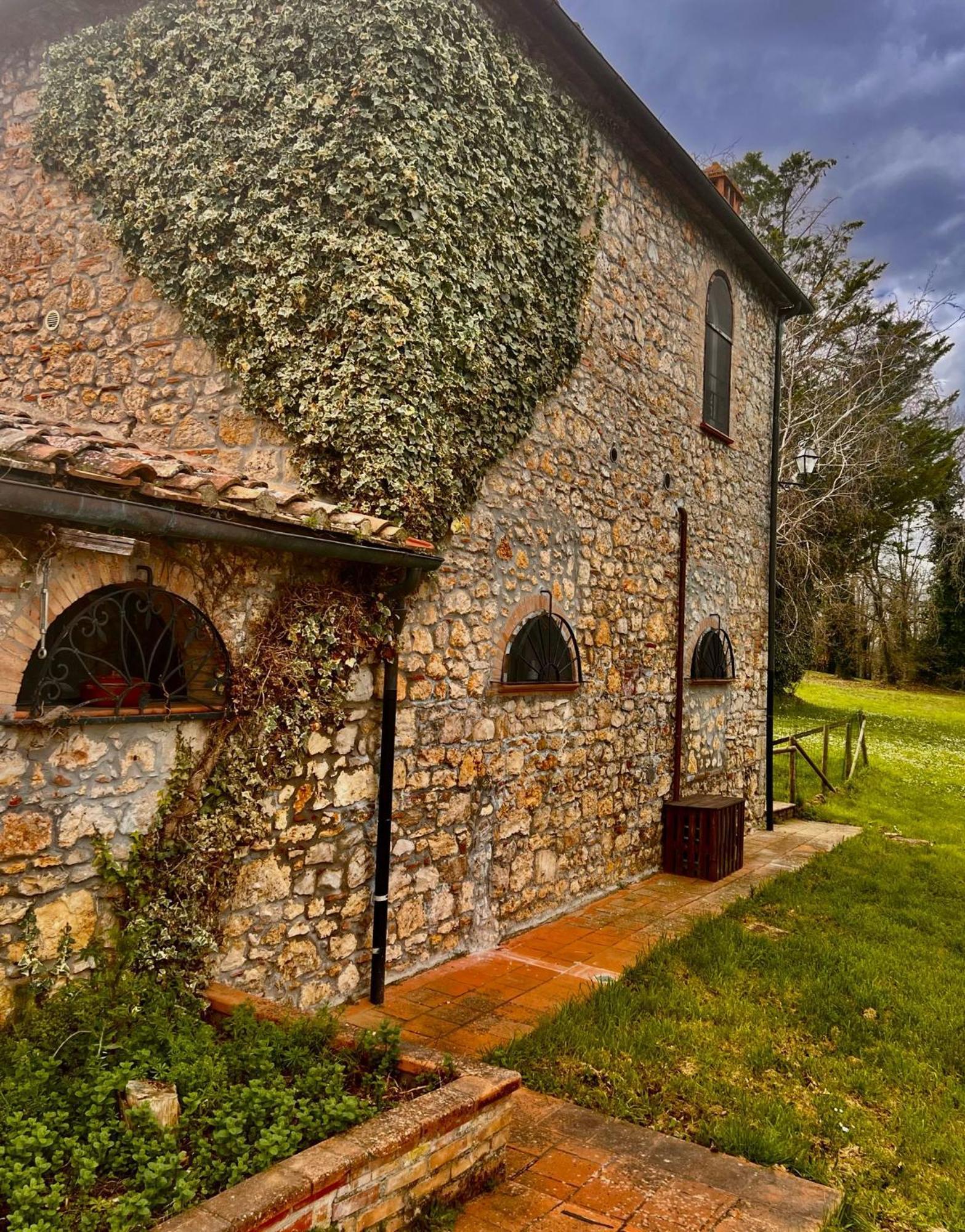 Hotel Il Pietreto Колле-ди-Валь-д'Эльса Экстерьер фото
